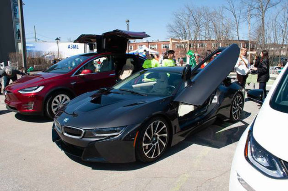 Teslas and EVs at Wilton Zero Waste Faire