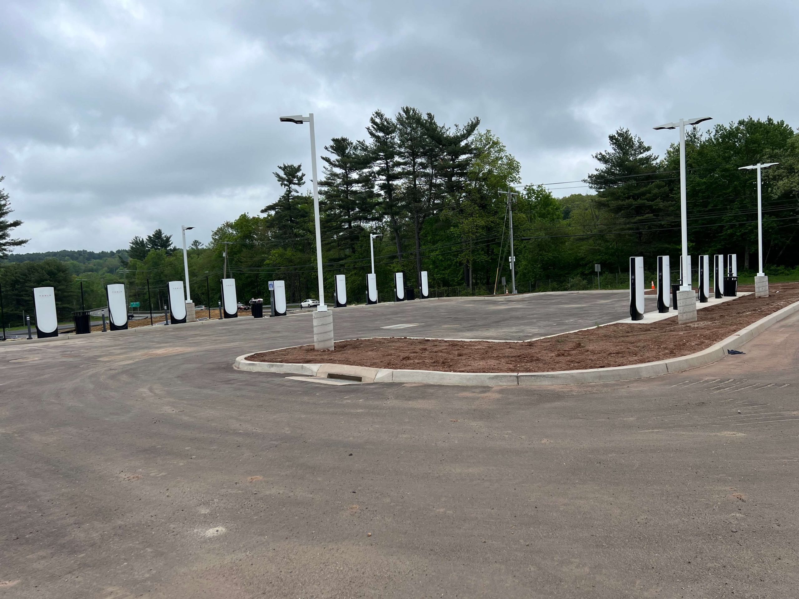 Willington Tesla Superchargers V4